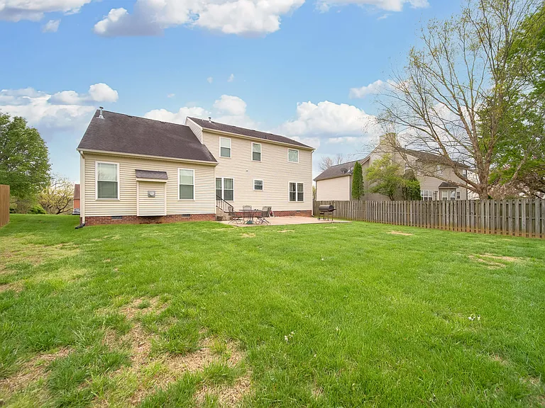138 Grove Ln S — Photo 62