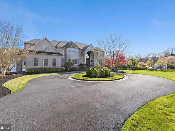 9 Cloverdale Ct, Lumberton, NJ 08048