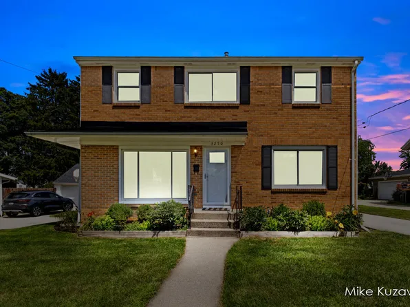 3250 Vermont Ave SW, Grandville, MI 49418