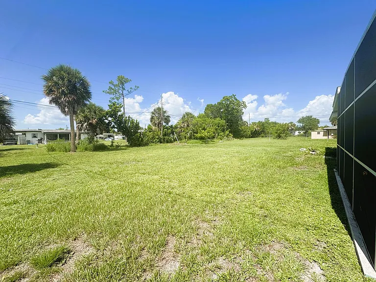 13880 Tamiami Trl — Photo 19
