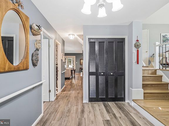 2nd image of 4108 Whispering Ln