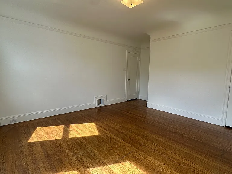 11 Southwood Dr — Photo 15