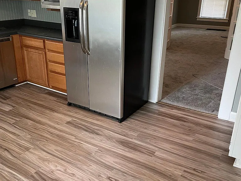 1221 Norton Ave — Photo 6