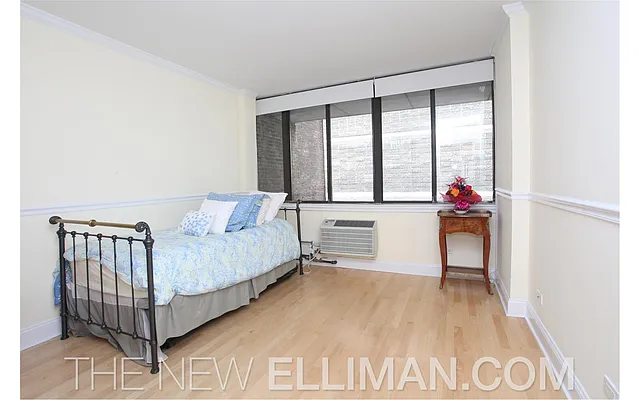 Sold by Douglas Elliman | media 26