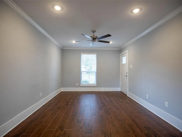 4419 Reynaldo Dr — Photo 4