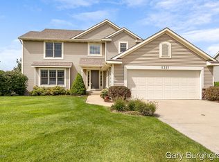5321 Applewood Dr SW, Wyoming, MI