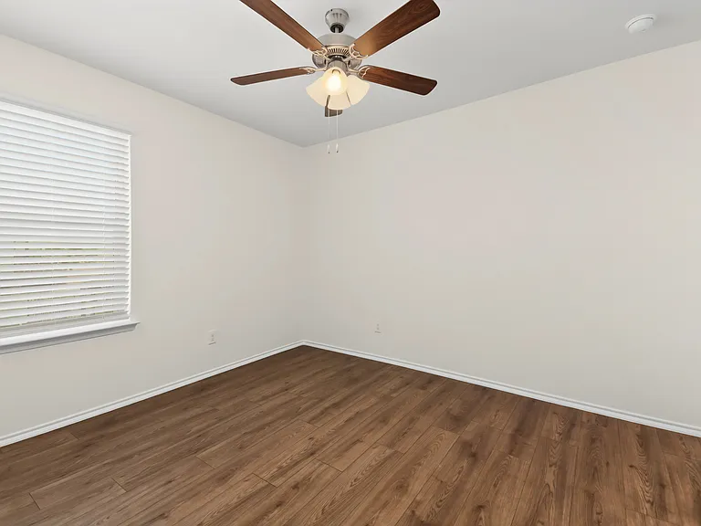 Enclave at Maxwell Creek — Photo 11