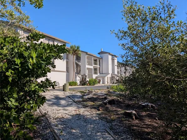 6600 Peacock Rd APT 203, Sarasota, FL 34242