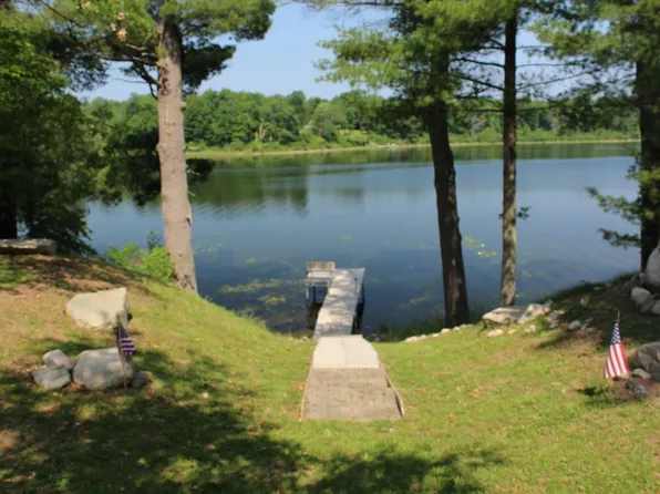 1664 20th St NW, Backus, MN 56435