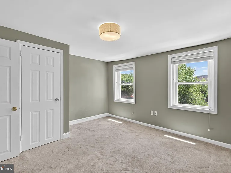 1705 Montrose St — Photo 19