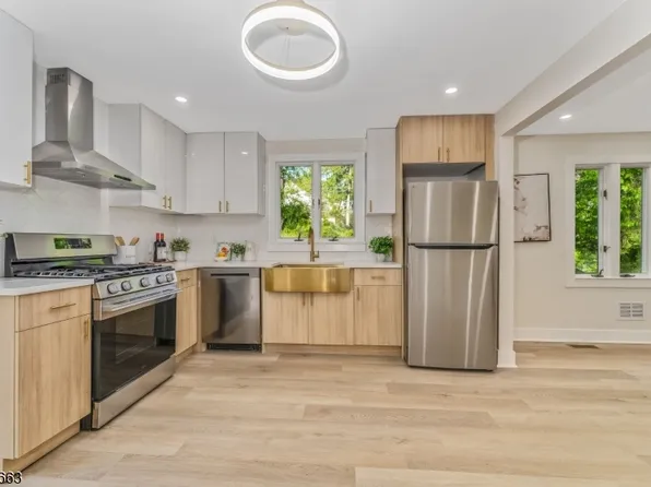 106 Cregar Rd, High Bridge Boro, NJ 08829
