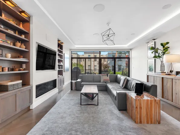 164 Diamond Street image 1 of 22