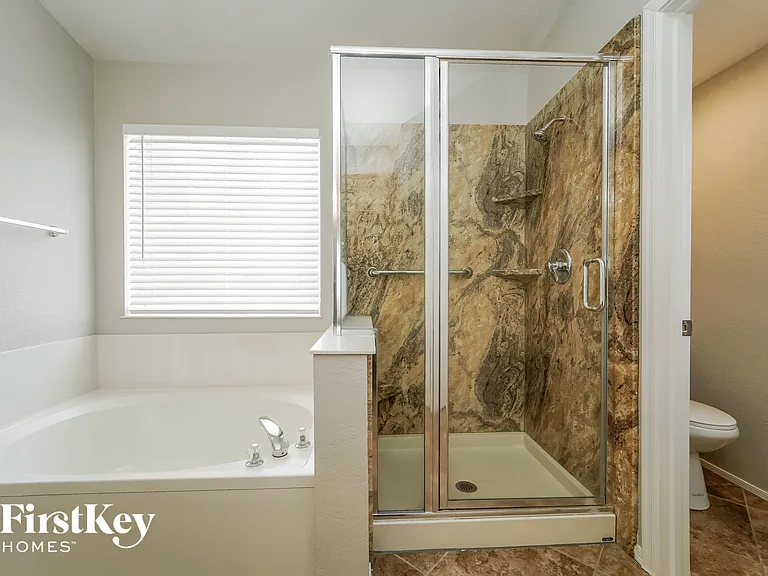 8166 N Pocono Way — Photo 10