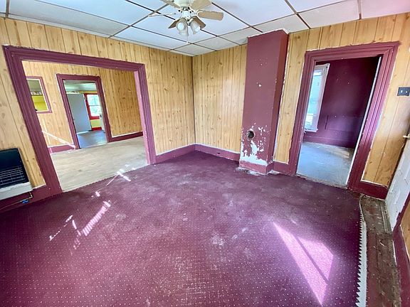 3rd image of 105 E Maryland Ave