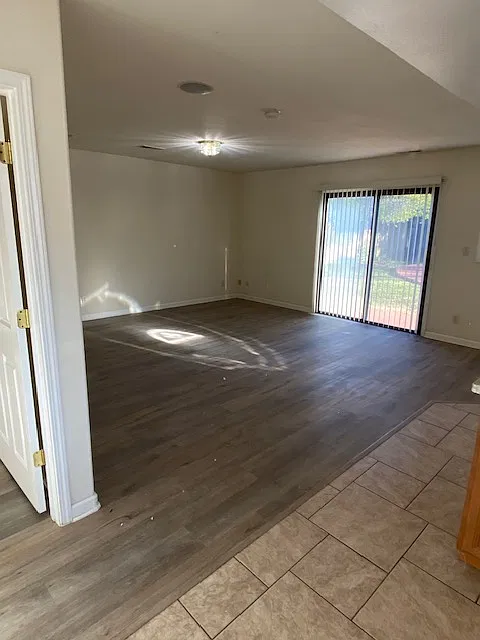 1 bed, 820 sqft, $1,220 — Photo 4