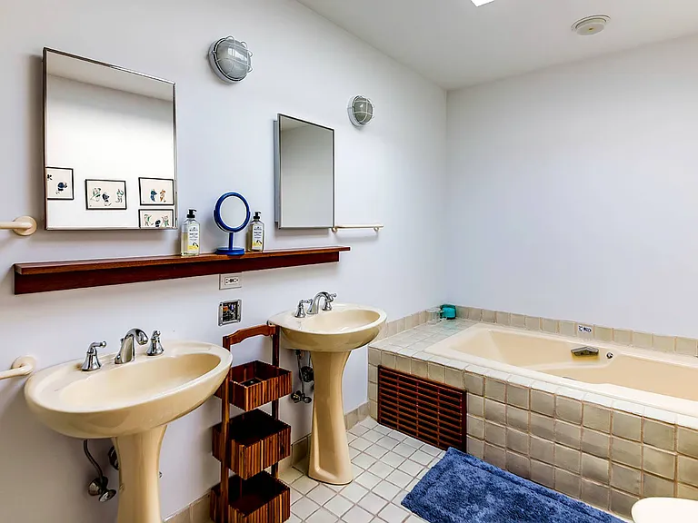 713 Daniels Ln — Photo 15
