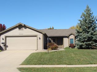 1030 Oak Bay Run, Fort Wayne, IN 46825