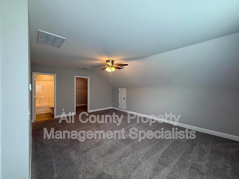 333 Underhill Dr — Photo 12