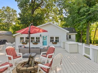 2621 Lansing St, Crystal, MI 48818