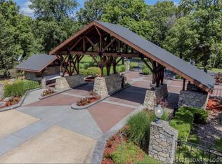 5 Kingsman Dr, Camdenton, MO 65020