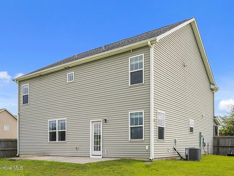 112 Moss Creek Dr — Photo 37