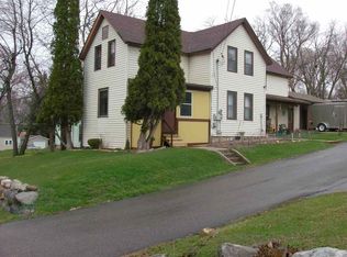 209 N Stevenson St, Deforest, WI 53532