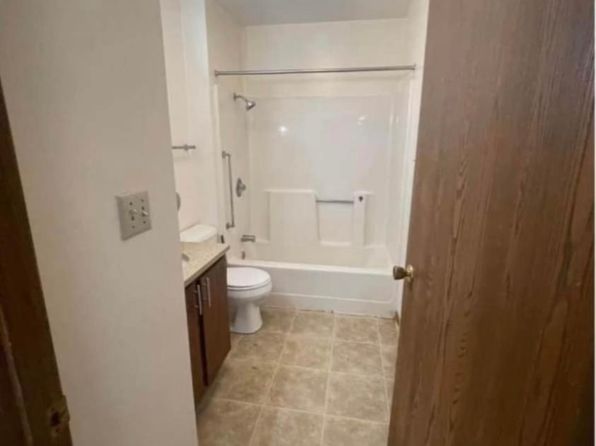 1120 Western Ave #202