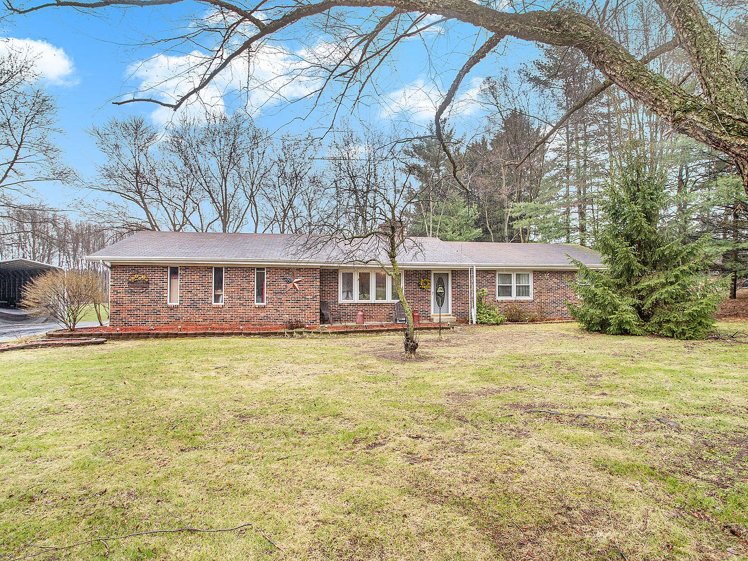 50687 Pleasant St, Dowagiac, MI 49047 Zillow