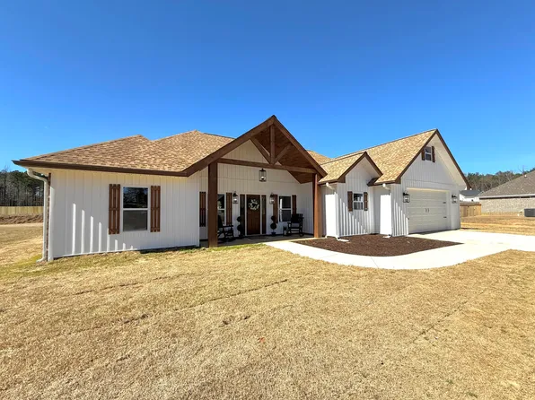 106 Coreys Dr, Mathiston, MS 39752