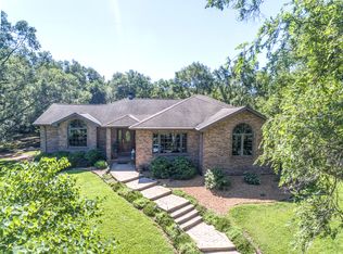 3830 N Dwight Rd, Morris, IL 60450