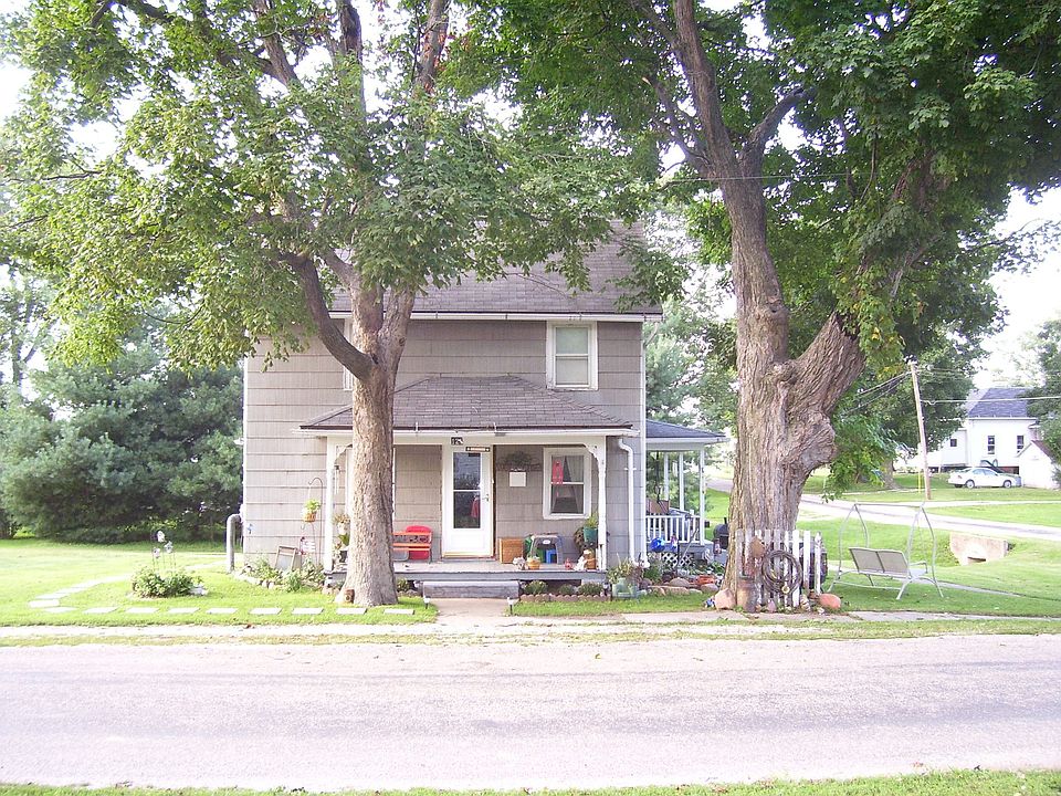 1st image of 121 W 2nd St