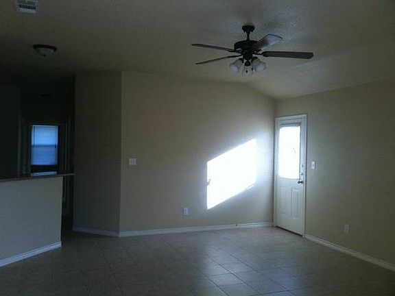 3rd image of 4301-A Cambridge Dr