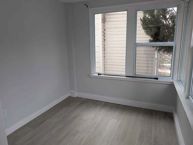 826 Ellrose Ave — Photo 9