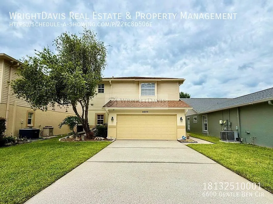 Welcoming 3/2.5 home in Wesley Chapel w/ Loft — Photo 1