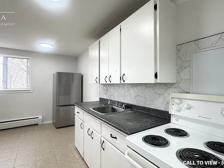 1459 Trafalgar St #306 — Photo 5