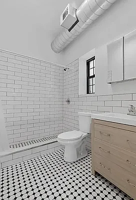 Rented by REAL New York | media 17