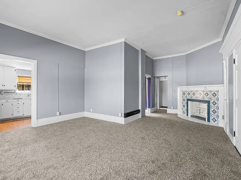 2623 W Maxwell Ave #1 — Photo 2
