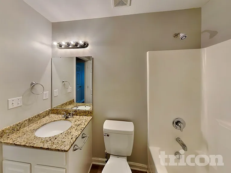 1204 Green Turf Ln — Photo 16