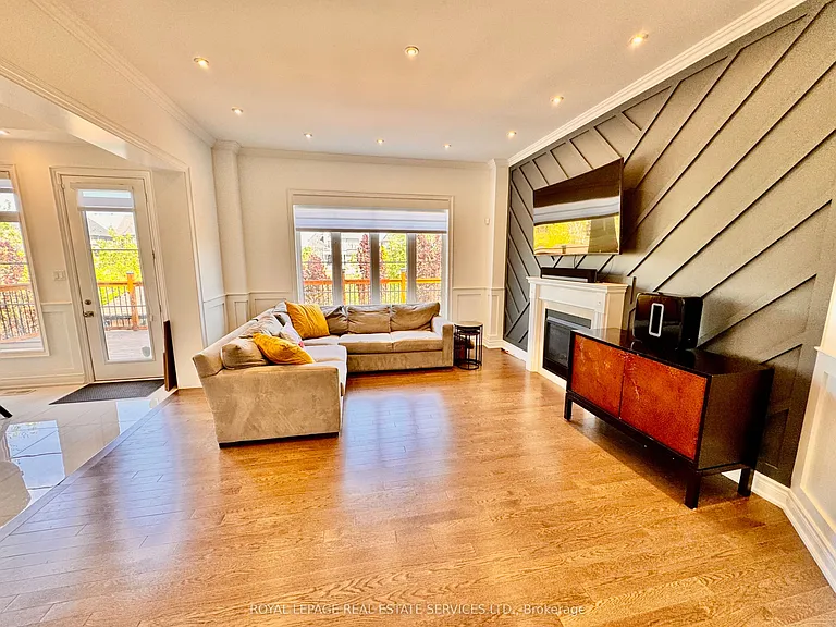 22 Mary Agar Ct — Photo 9