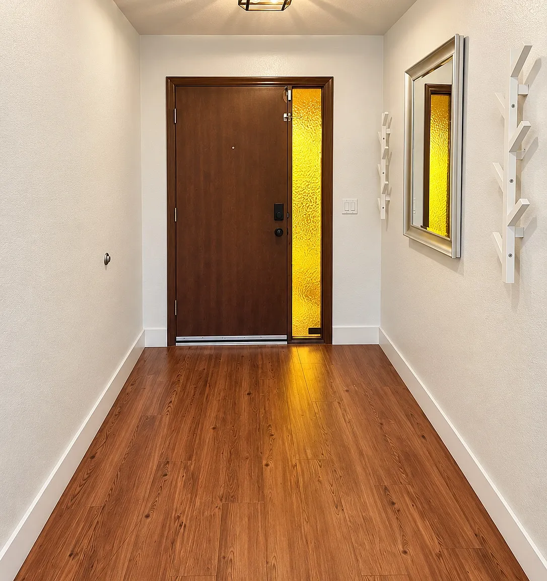3 bed, 1695 sqft, $2,800 — Photo 2