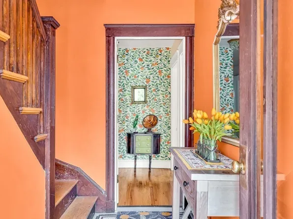 61 Westmoreland St #1, Boston, MA 02124