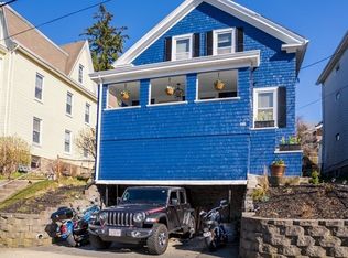 195 Barnaby St, Fall River, MA 02720