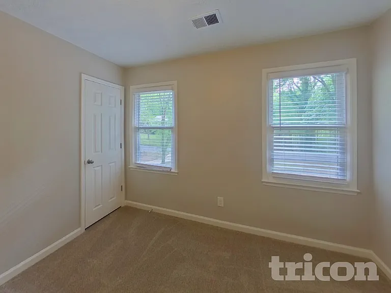 245 Bentley Way — Photo 11