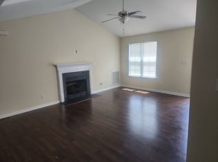 134 Meredith Ln, Fuquay Varina, NC 27526
