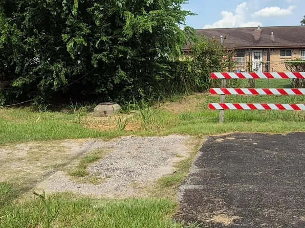 0 North Carolina, Houston, TX 77029