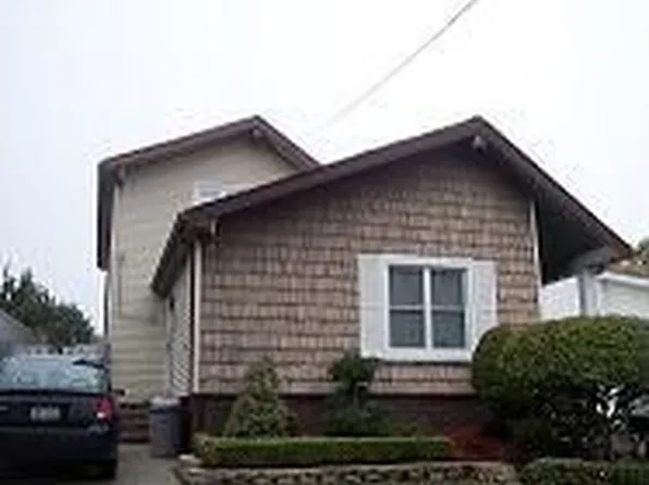 220 Annadale Rd, Staten Island, NY 10312