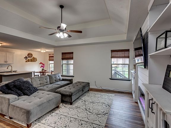 5th image of 17403 Redstone Ct