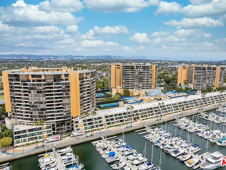 4265 Marina City Dr #415 — Photo 59