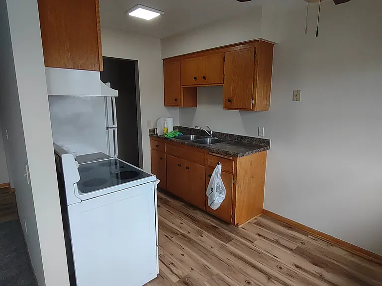 8401 Center Dr NE — Photo 11
