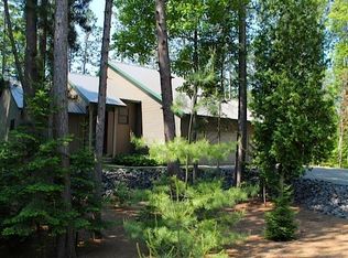 100 Misty Trl, Marquette, MI 49855
